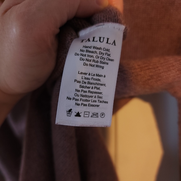 Talula Cashmere and Angora Sweater, size XS, burgundy - Picture 4 of 5